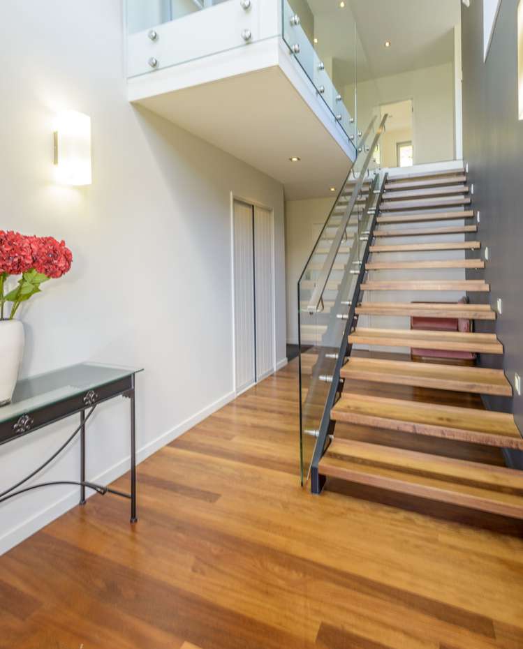 8 Saint Remy Lane Redcliffs_8