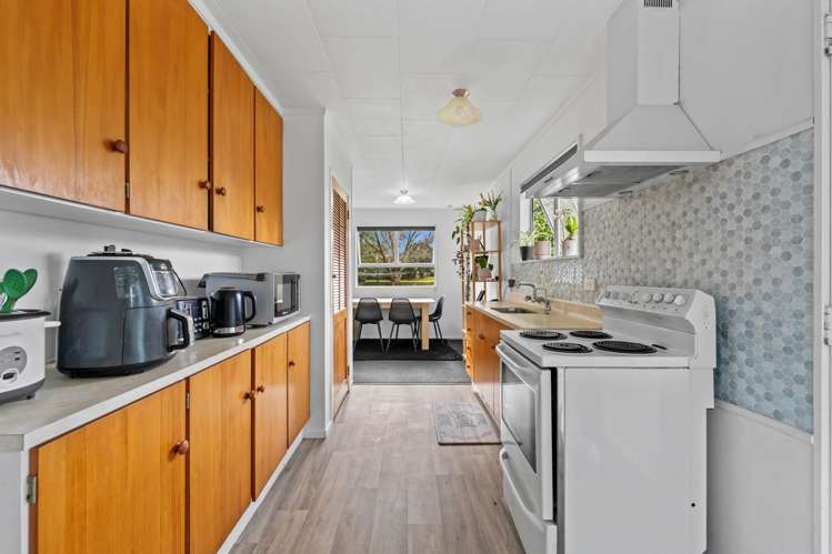 14 Shearwater Street One Tree Point_10