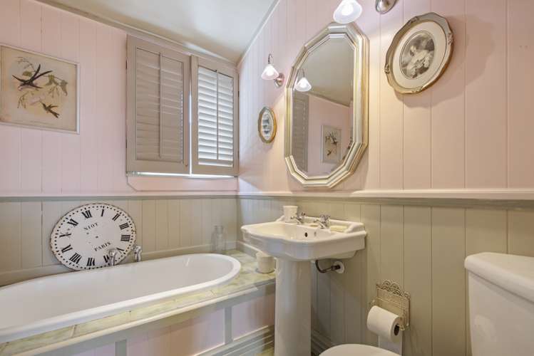 17 Porritt Avenue Mount Victoria_17