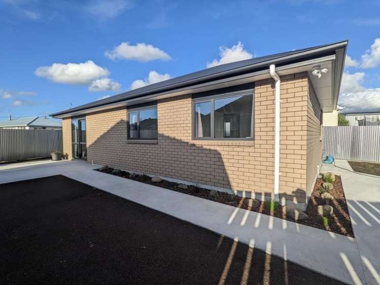  A/2 Miro Street Levin_2