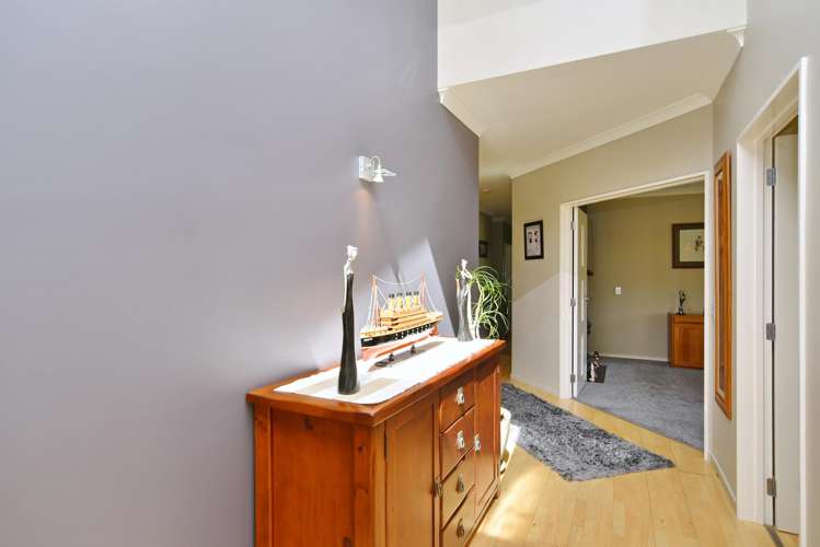 5 Orewa Close Parklands_1