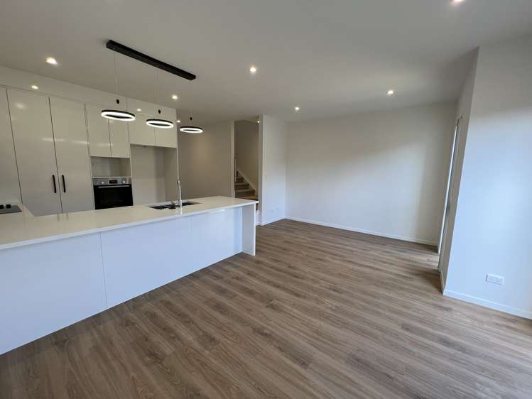 9 Paku Lane Mount Wellington_2