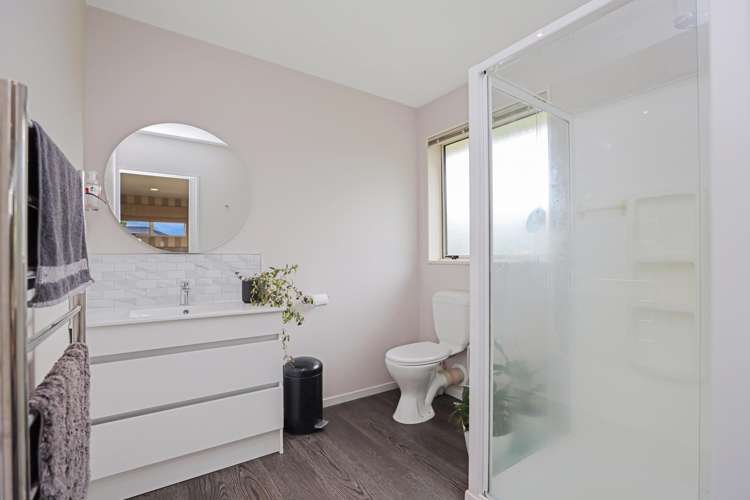 55 Pages Road Allenton_16