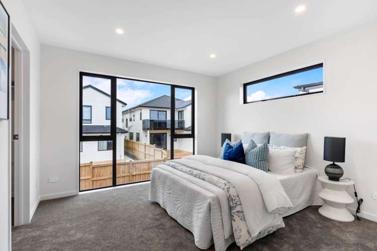 12 Mill Hill Close Flat Bush_33