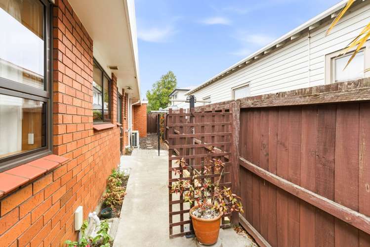 2/16 Wyndham Street Papanui_23