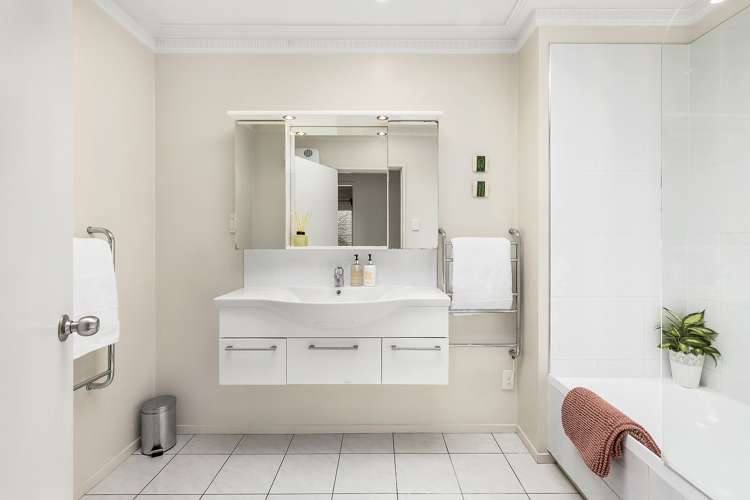 39 Seatoun Heights Road Seatoun_16