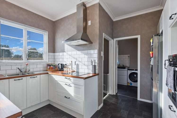 15 South Road Mamaku_6