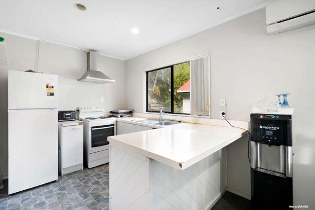 2/10 Halsey Road Manurewa_1