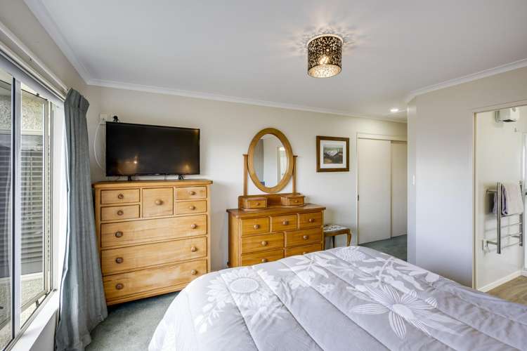 76A Churchill Drive Taradale_18