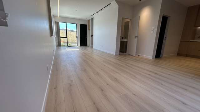 2/59 Howe Street Howick_1