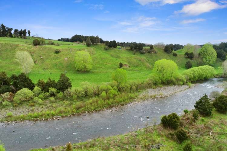 Stone Jug Road Kakahi_2