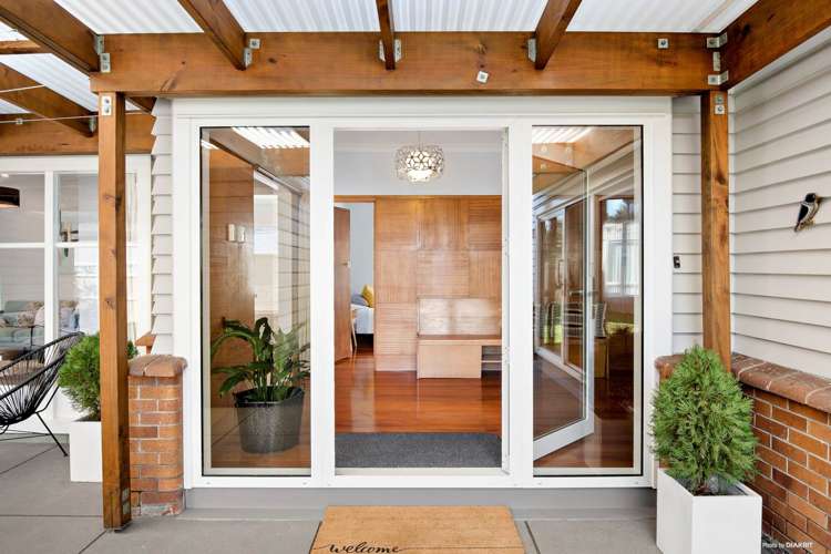 24 Roslyn Road Mount Wellington_3