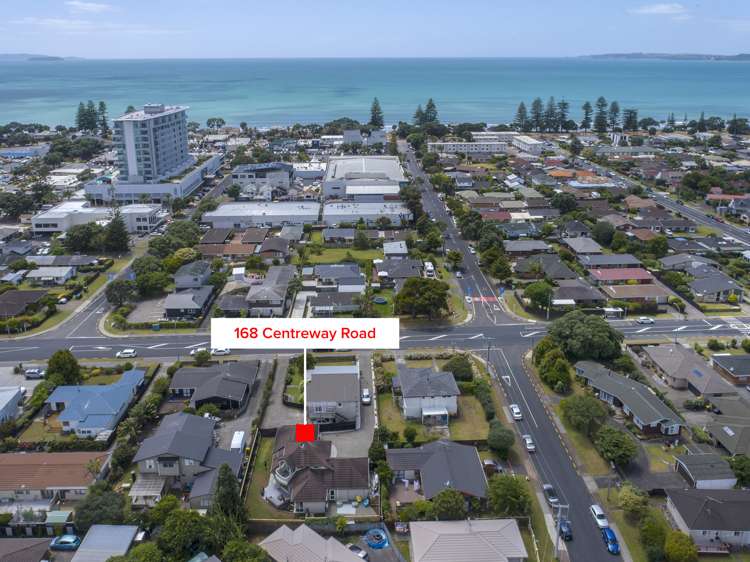 168 Centreway Road Orewa_17