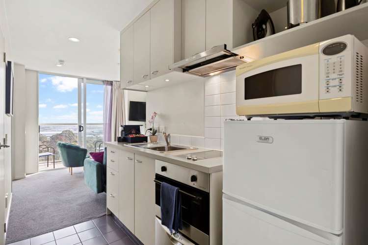 1102/17 Amersham Way Manukau_7