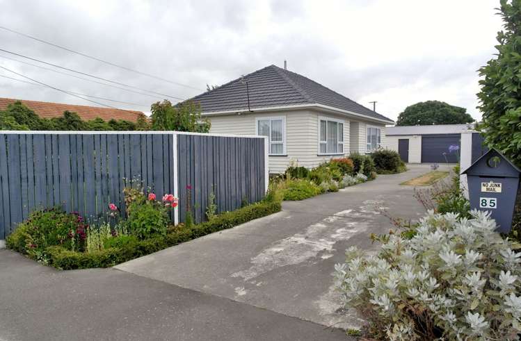 85 Gilberthorpes Road Hei Hei_1