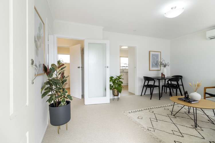 2/32 Old Lake Road Narrow Neck_5