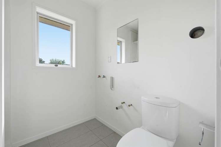 28 Whiteacres Drive Sunnyhills_15