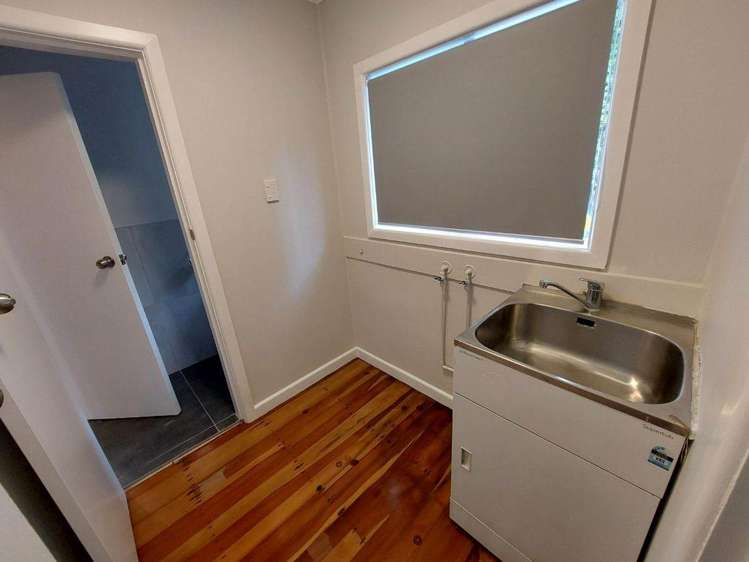 4096 Great North Road Glen Eden_8