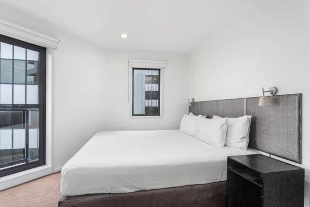 8f/6 Saint Martins Lane Grafton_4