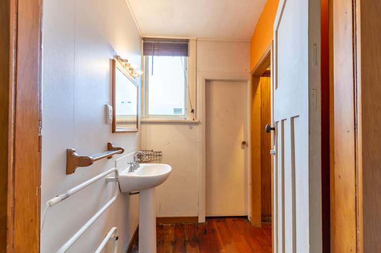 135 Peachgrove Road Hamilton East_10