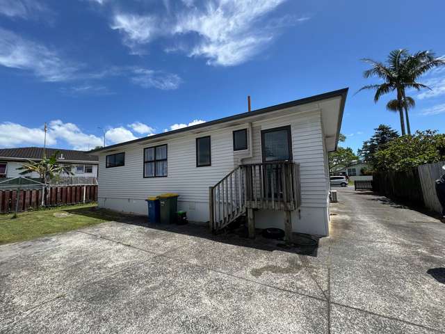 53 Universal Drive Henderson_4