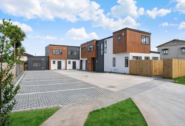 Cozy 2-Bedroom Home Plus Study – Convenient Av...