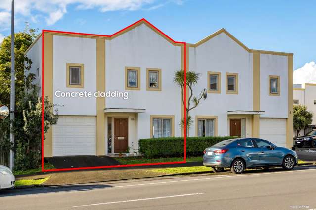 Solid Built – Overseas Vendor demands urgent sale!