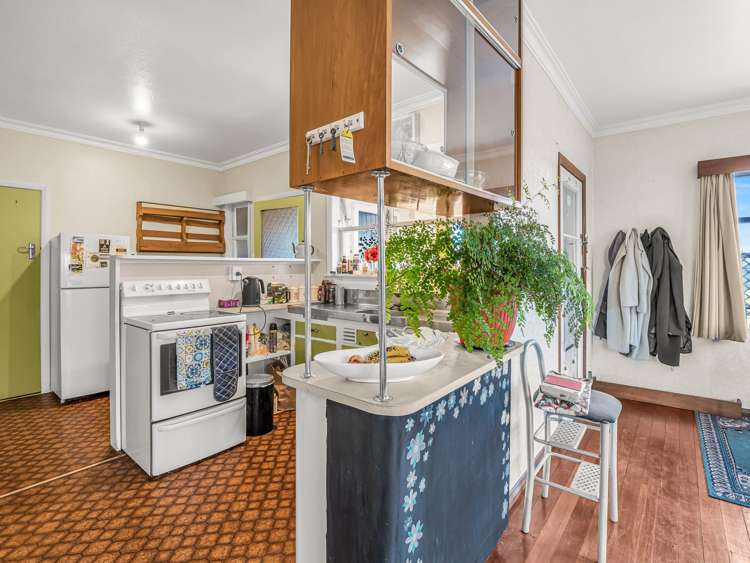 89 Parker Avenue Levin_8