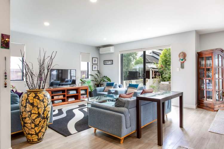 18 Hangar Lane Whenuapai_8