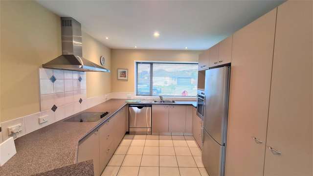 3 Sweet Waters Place Woolston_2