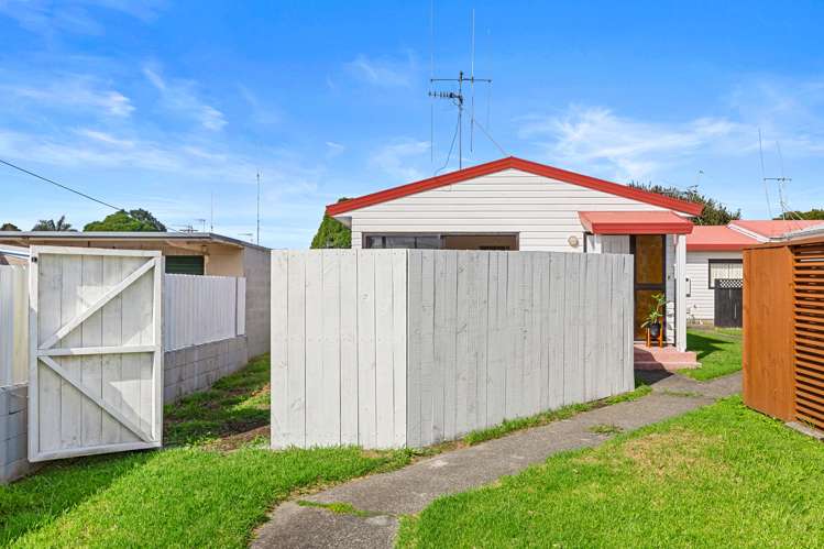 128F Sixteenth Avenue Avenues_19