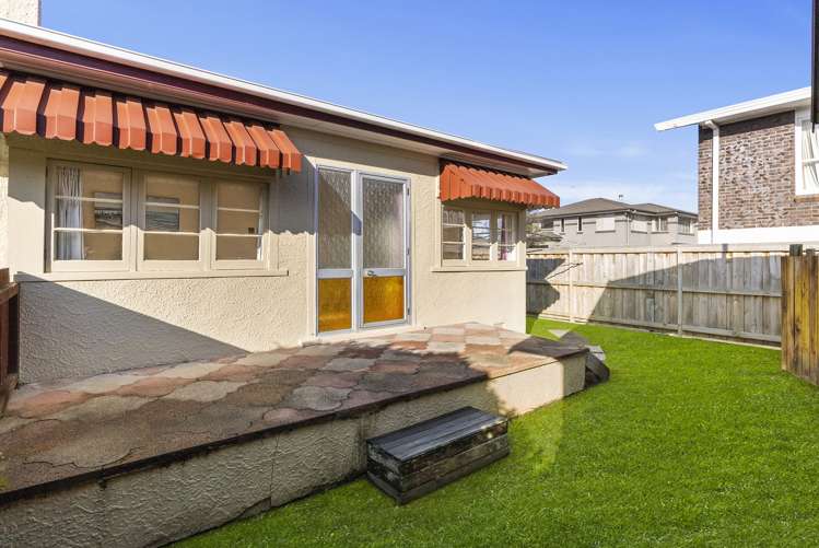 10 Eastern Beach Road Eastern Beach_20