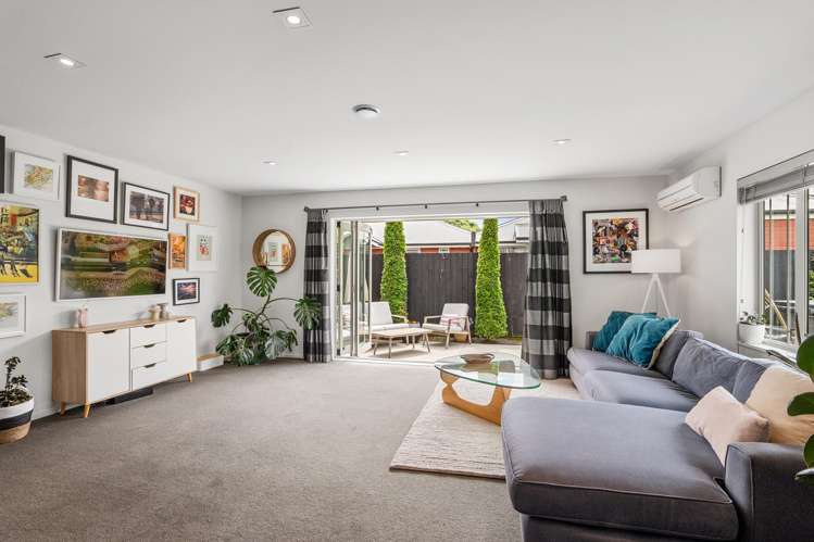 6 Date Crescent Aidanfield_2