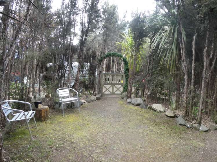 34 Magdalen Valley Road Lewis Pass_19