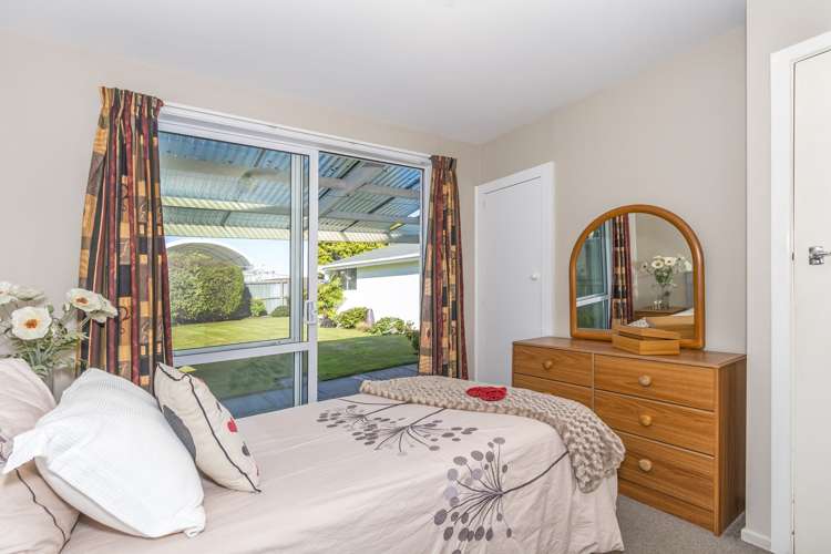 59 Denise Crescent Hornby_8