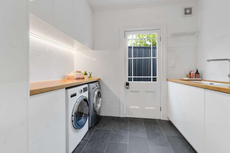 6 Russell Street Stanley Point_25