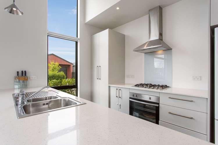 11 Parachute Crescent Papakura_22