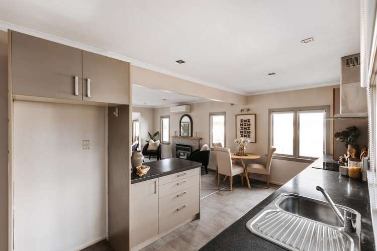 16a Emmett Street Greerton_14