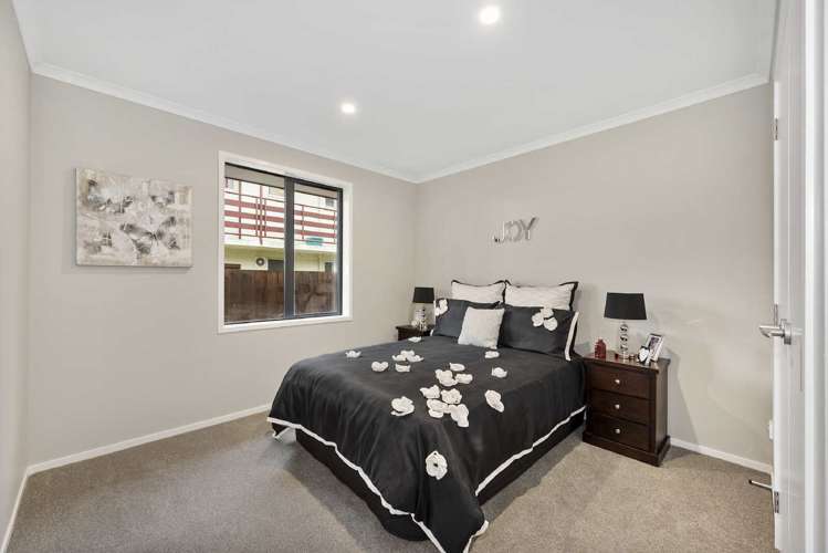 2/90 Firth Street Hamilton East_5