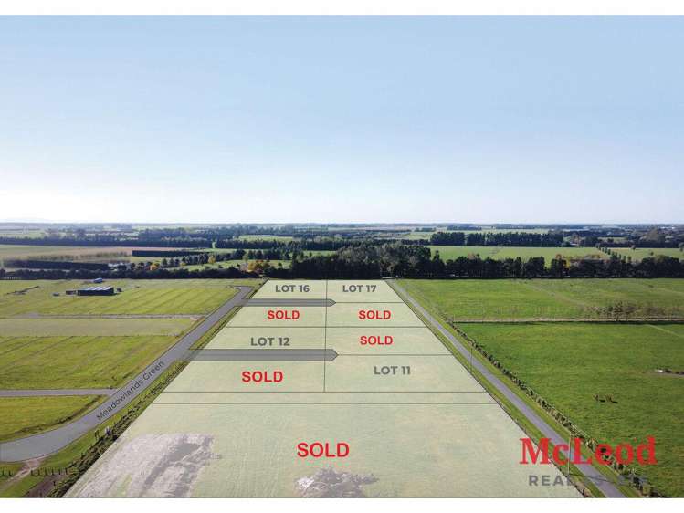 30 Meadowlands Green Allenton_0