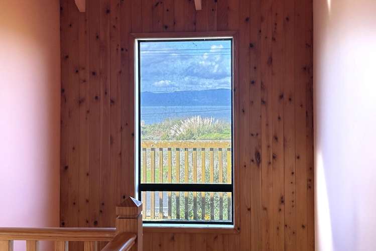 1251 East Coast Road Whakatiwai_15