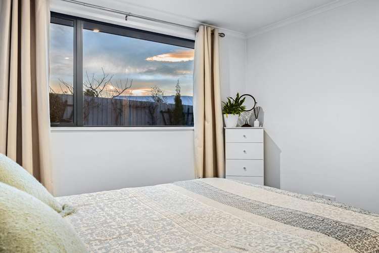 68B Travis Road Burwood_9