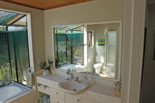 14 Puriri Place Sandspit_4