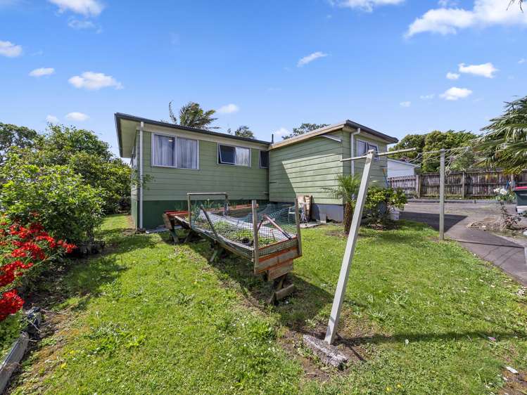 33 Hyperion Drive Randwick Park_18