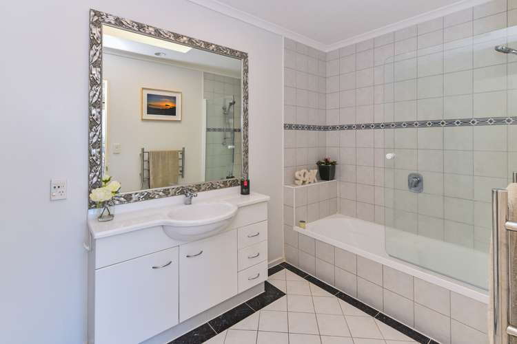 14 Fairfield Lane East Tamaki Heights_4