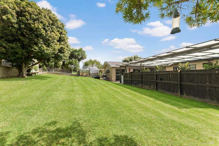 19 Alec Craig Way Gulf Harbour_9