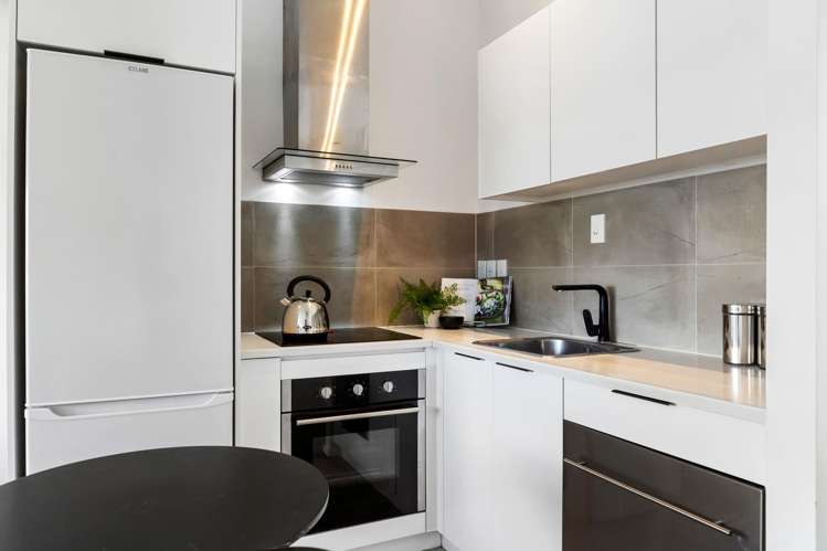 5/11 Don Croot Street Morningside_4