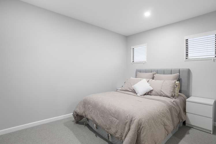 6 Fairchild Avenue Goodwood Heights_7