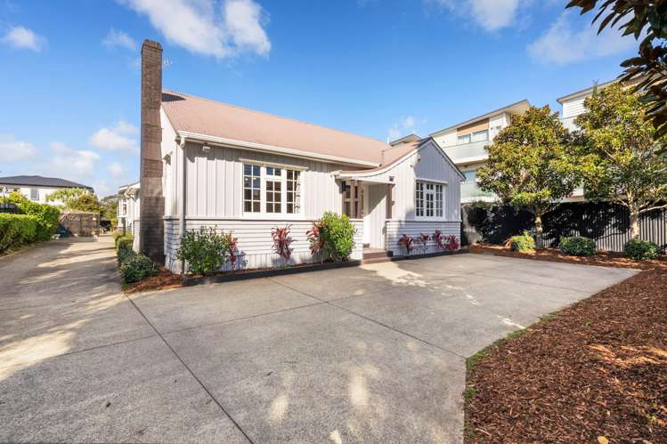 10A Ropata Avenue Pt England_18