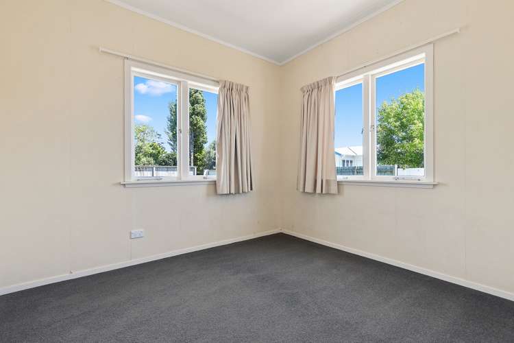 389 Dey Street Hamilton East_8